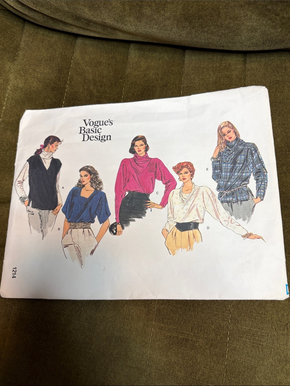 Vintage Vogue Basic Design pattern 1214 sizes 12-14-16 uncut